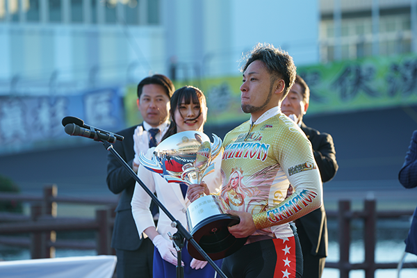郡司浩平