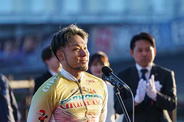 郡司浩平