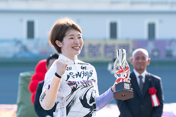 石井貴子