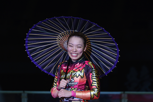 佐藤水菜